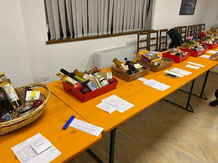 I sapori di Bricherasio ‘ritornano’ nella cesta natalizia
