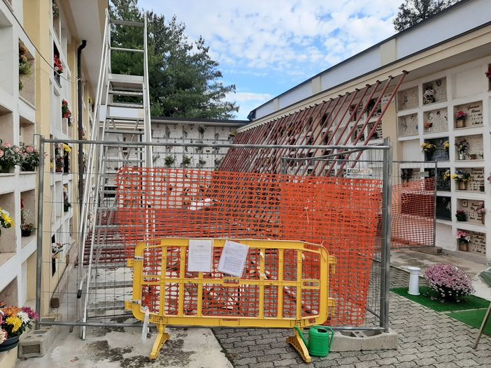 Verranno demoliti i loculi che rischiano di crollare nel cimitero di Bricherasio