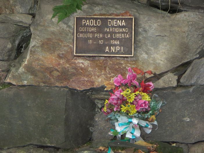 La lapide di Diena a Inverso Pinasca La lapide di Diena a Inverso Pinasca