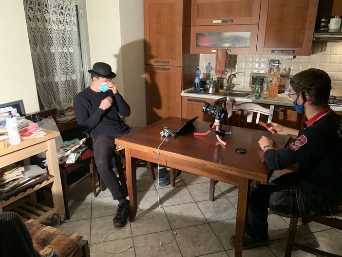 Studenti pinerolesi raccontano la Didattica a distanza tra comicità e risvolti drammatici