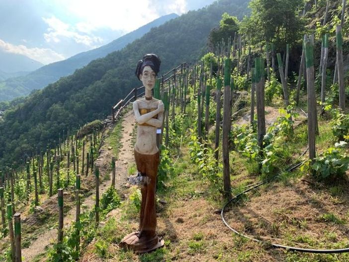 Pomaretto donne di Challier vitigni di ramìe