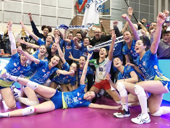 La festa per la seconda vittoria di fila (foto di Christian Bosio)