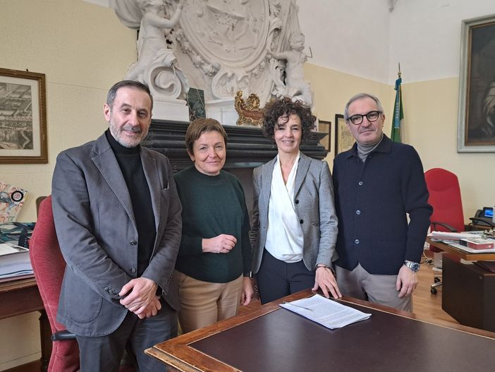 Da sinistra Francesco Arena (San Luigi), Franca dall'Occo (AslTo3), Eugenia Malinverni (Luce per la Vita), Luigi Stella (Faro)