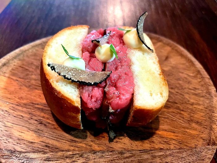 “Cene in Nero”: il tartufo estivo del Monferrato conquista la Liguria tra piatti pop e gusto autentico