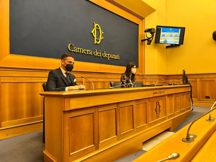 “Cybersicurezza in Rosa”, un progetto sociale ed inclusivo per incentivare la formazione nella sicurezza digitale “Cybersicurezza in Rosa”, un progetto sociale ed inclusivo per incentivare la formazione nella sicurezza digitale