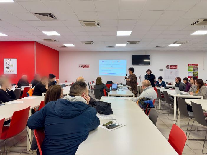 Soldi per gli operai in cassa che fanno formazione: alla Lear si è cominciato