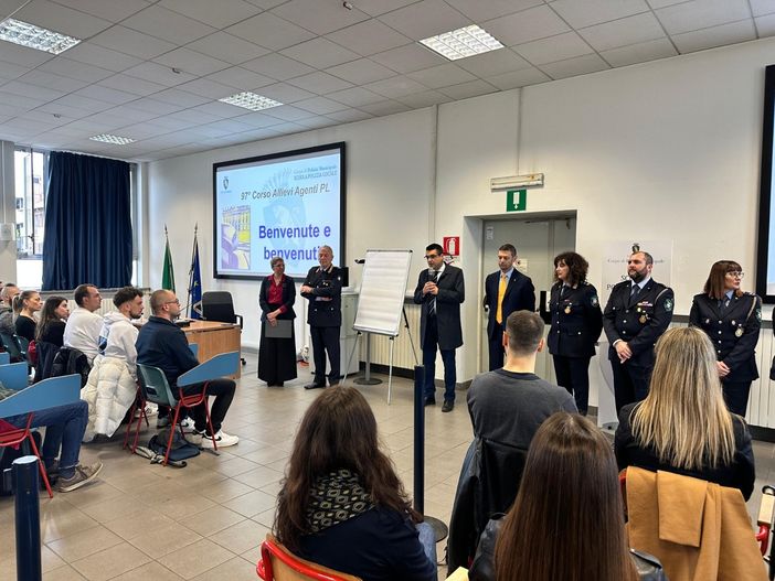 L'avvio del corso alla Polizia locale di Torino L'avvio del corso alla Polizia locale di Torino