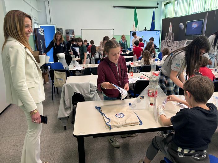 Gli studenti delle scuole primarie in visita all’ITS Academy Aerospazio/Meccatronica del Piemonte: una giornata tra sogni, spazio e realtà virtuale