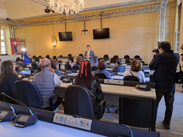 25 Aprile, Davide Nicco accoglie i cittadini in visita a Palazzo Lascaris 25 Aprile, Davide Nicco accoglie i cittadini in visita a Palazzo Lascaris