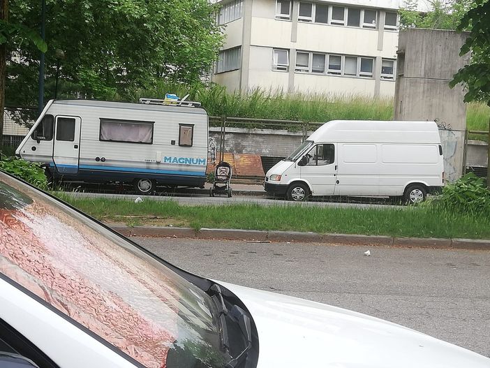 Numerose presenze di senza fissa dimora a Mirafiori