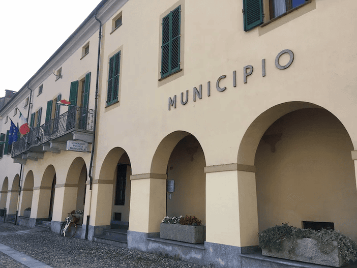 Sede del Comune di Poirino Sede del Comune di Poirino