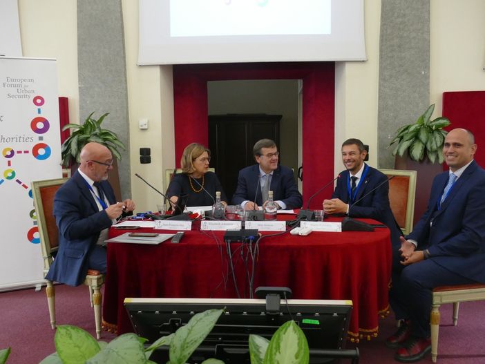 Torino ospita i rappresentanti del Comitato Esecutivo del Forum Europeo per la Sicurezza Urbana Torino ospita i rappresentanti del Comitato Esecutivo del Forum Europeo per la Sicurezza Urbana