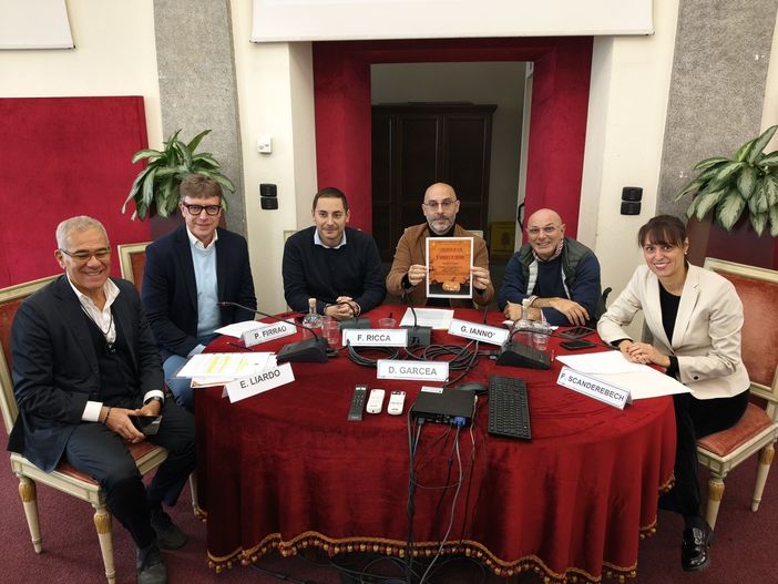 Il centrodestra va all'attacco del sindaco Stefano Lo Russo