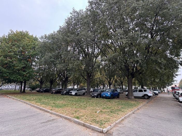 Lingotto, nuova illuminazione anti vandali tra via Passo Buole e via Casana Lingotto, nuova illuminazione anti vandali tra via Passo Buole e via Casana