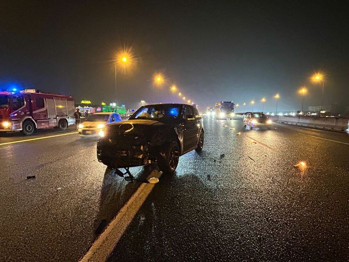Incidente sulla tangenziale sud: 4 mezzi coinvolti e traffico in tilt Incidente sulla tangenziale sud: 4 mezzi coinvolti e traffico in tilt