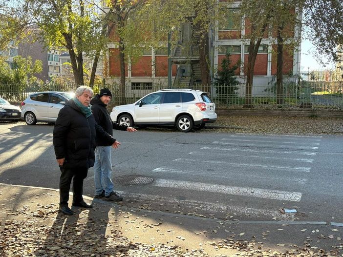 L'incrocio tra via Nallino e via Frattini nel mirino dei residenti