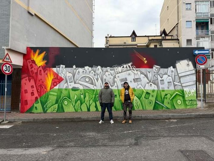 Nichelino, un murale per tenere acceso un faro sulla tragedia di Gaza