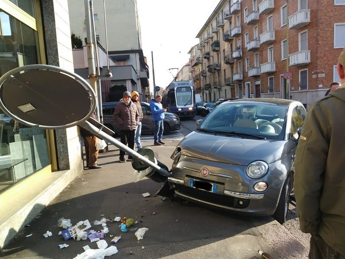 Incidente questa mattina in via Nicola Fabrizi