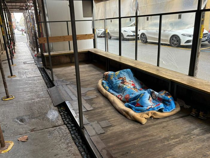 Il dehors occupato in via Gioberti