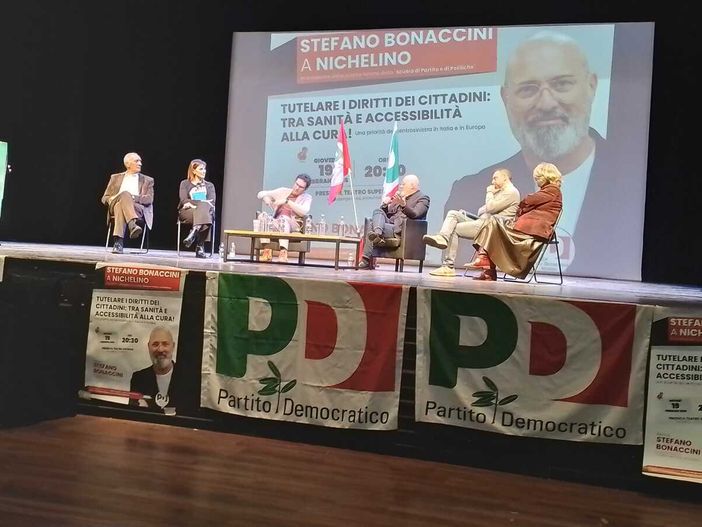 Stefano Bonaccini a tutto campo al teatro Superga di Nichelino