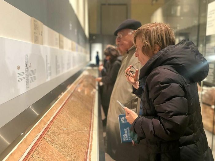 Il Pyramidion e il Libro dei Morti di Merit arrivano al Museo Egizio di Torino Il Pyramidion e il Libro dei Morti di Merit arrivano al Museo Egizio di Torino