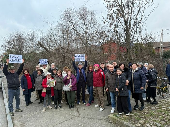 L'area di Barca abbandonata da anni, esplode la rabbia dei residenti L'area di Barca abbandonata da anni, esplode la rabbia dei residenti
