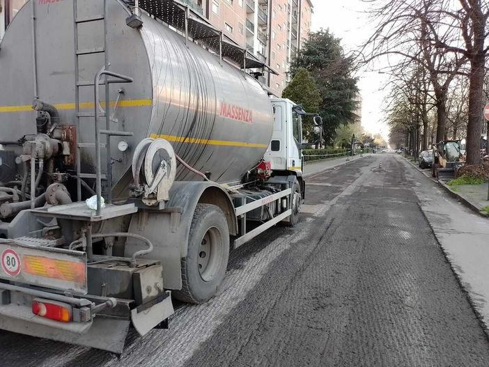 Stop a buche e crateri, al via i lavori di riasfaltatura di via Plava Stop a buche e crateri, al via i lavori di riasfaltatura di via Plava