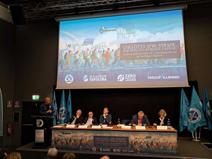Si è tenuto questa mattina il congresso regionale di Uil Trasporti Si è tenuto questa mattina il congresso regionale di Uil Trasporti