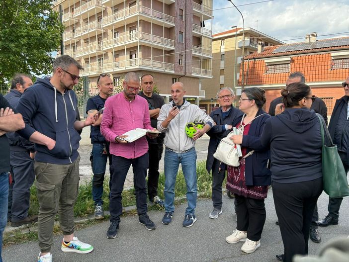 Il sopralluogo della Circoscrizione 5 in via Druento Il sopralluogo della Circoscrizione 5 in via Druento