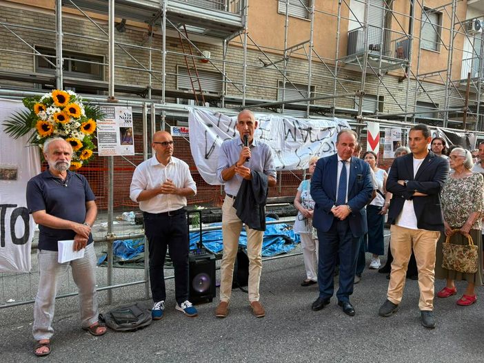 Via Nizza, un anno dopo: tra dolore e insofferenza Via Nizza, un anno dopo: tra dolore e insofferenza