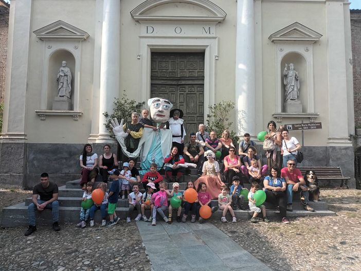 Dal 21 aprile tornano “A piccoli passi”, le passeggiate in famiglia alla scoperta del Chivassese Dal 21 aprile tornano “A piccoli passi”, le passeggiate in famiglia alla scoperta del Chivassese