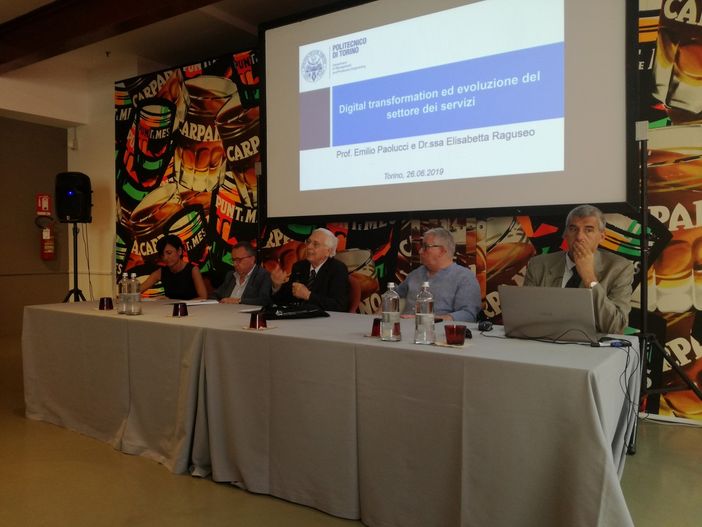 Il turismo ai tempi del digitale: gli agenti di viaggio salgono sulla piattaforma per non affondare Il turismo ai tempi del digitale: gli agenti di viaggio salgono sulla piattaforma per non affondare