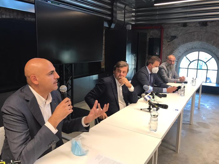 Lo Statuto della Sala Rossa ferma Azione: il gruppo non può essere costituito in Consiglio comunale Lo Statuto della Sala Rossa ferma Azione: il gruppo non può essere costituito in Consiglio comunale