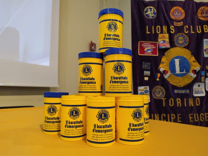Il “Barattolo d'emergenza” dei Lions arriva in Circoscrizione 6
