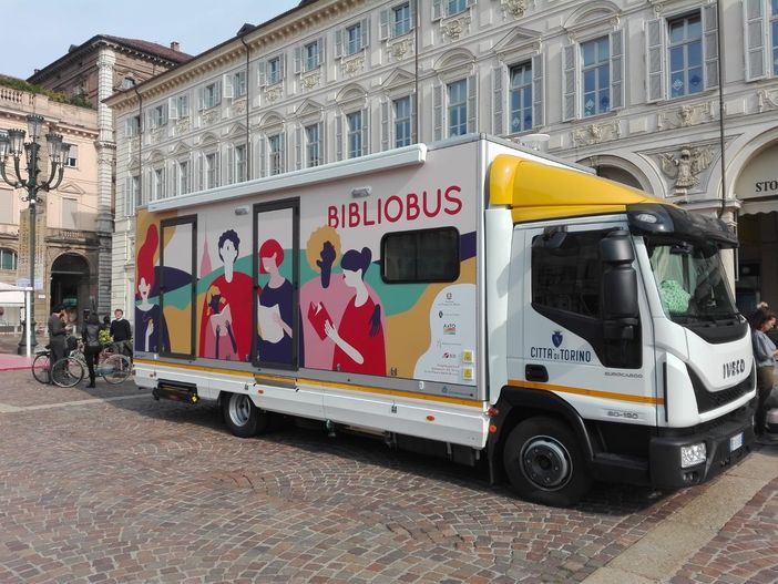 Da lunedì 23 ripartono i servizi di prestito 'sulla soglia' delle biblioteche civiche torinesi