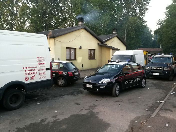 Sassi contro auto sulla Torino-Caselle