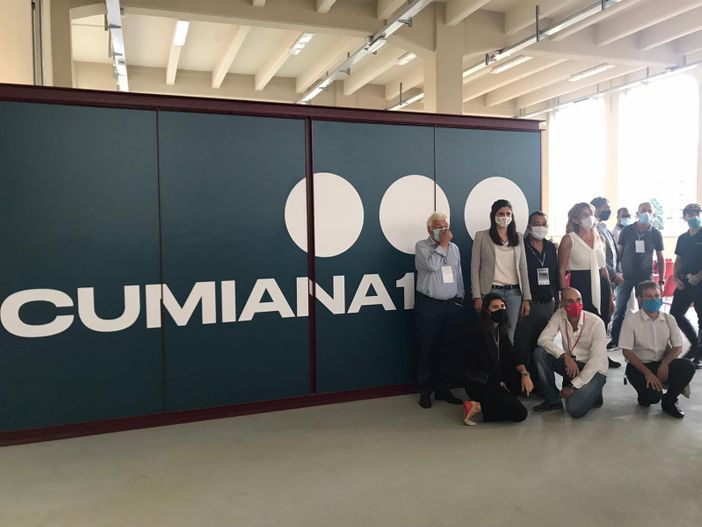 Dall’abbandono alla nuova vita: inaugurata Cumiana 15, una piazza coperta aperta alla collettività [VIDEO e FOTO]