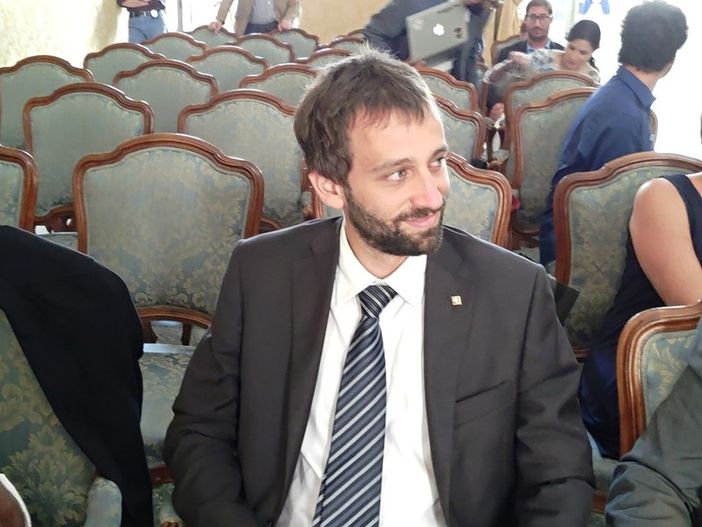 Valle (Pd): "Manteniamo la fase transitoria della DGR psichiatria sino a fine 2019" Valle (Pd): "Manteniamo la fase transitoria della DGR psichiatria sino a fine 2019"