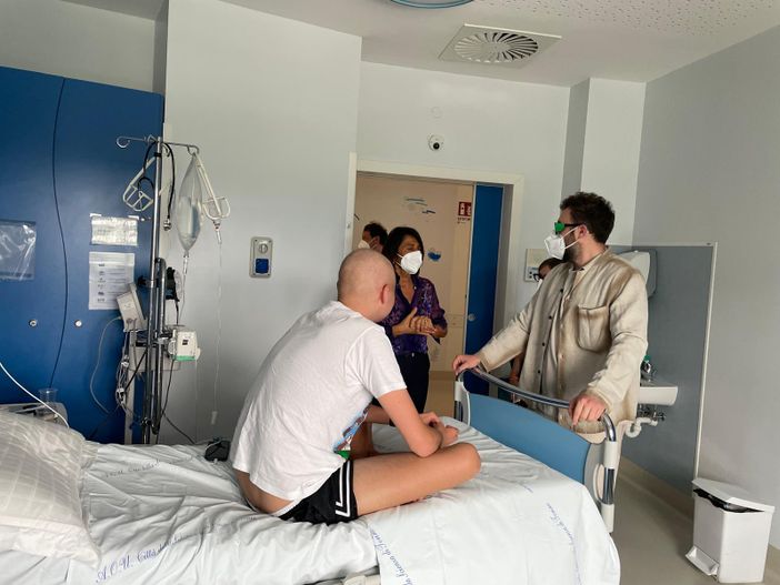 Dargen D’Amico tra le corsie dell’Oncoematologia per il secondo Regina Music Fest