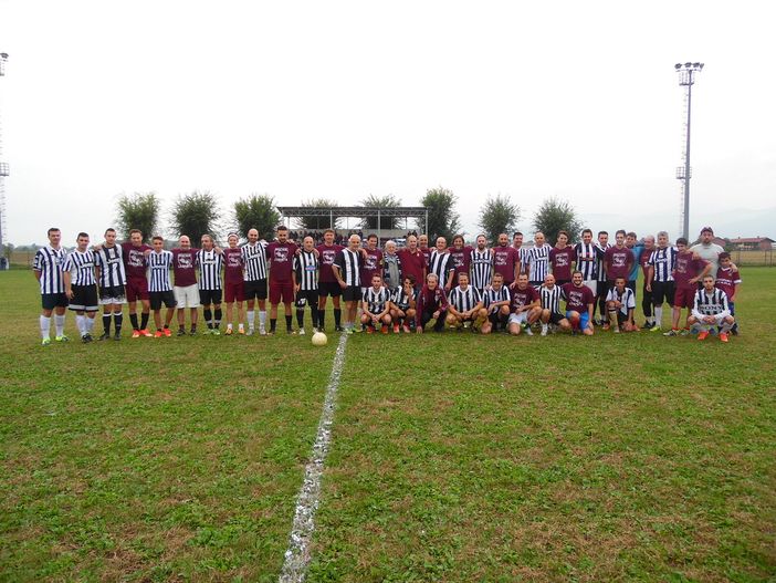 A Piscina granata e juventini incrociano gli scarpini per &quot;Il sussurro di un angelo&quot;
