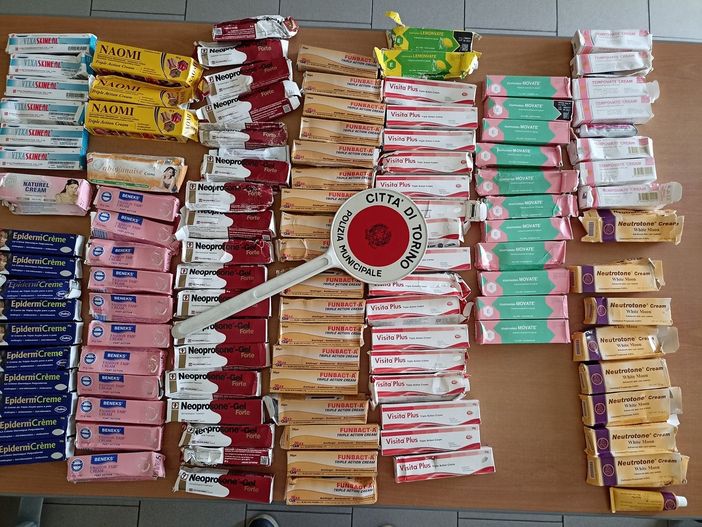 merce e farmaci abusivi