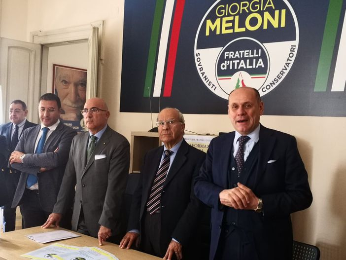 Fratelli d'Italia lancia in Piemonte la sua prima scuola di formazione politica Fratelli d'Italia lancia in Piemonte la sua prima scuola di formazione politica