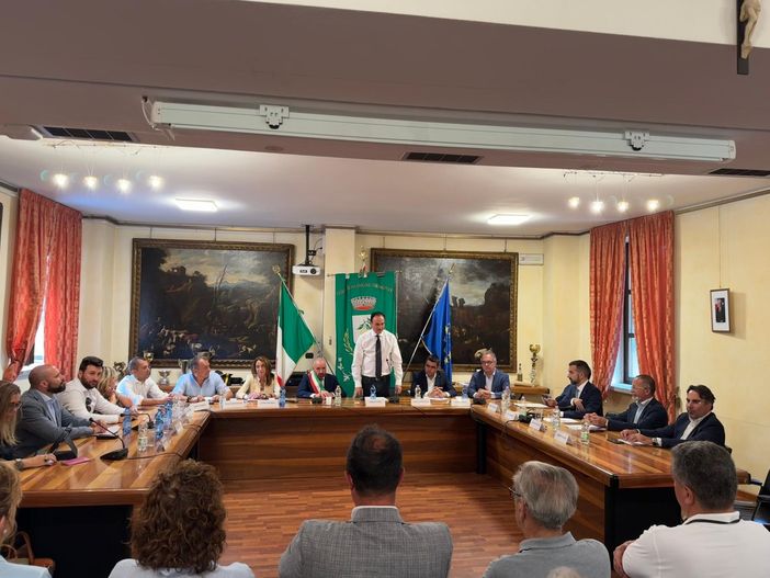 Regione, Cirio va sul Tenda: "Facciamo pressing perché il cantiere proceda come da programma" Regione, Cirio va sul Tenda: "Facciamo pressing perché il cantiere proceda come da programma"