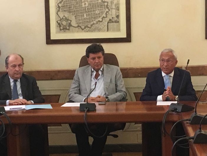 Il centrodestra chiede di spostare il G7 dell'Industria da Torino, Appendino incontra Minniti: "Si farà" Il centrodestra chiede di spostare il G7 dell'Industria da Torino, Appendino incontra Minniti: "Si farà"