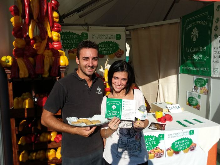 Dieci candeline per il peperone impanato fritto Dieci candeline per il peperone impanato fritto