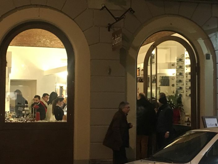 Ti dirò... conviene andare a mangiare a Torino in via Cavour 12