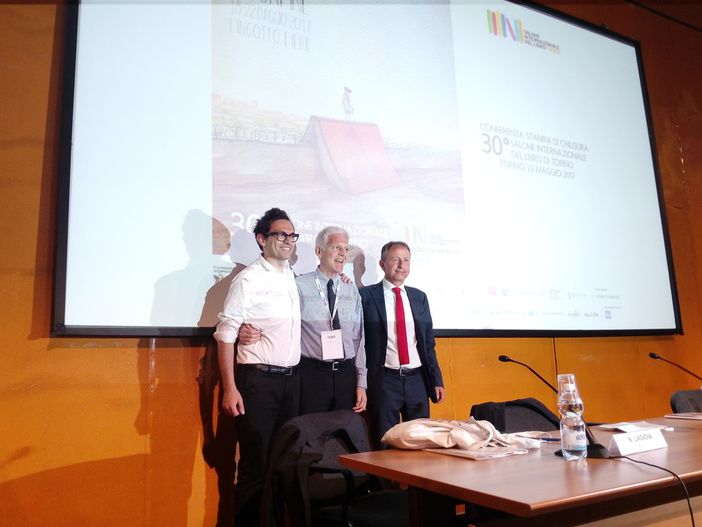 Il Salone del Libro di Torino vince la sfida del pubblico: superati i 165 mila visitatori Il Salone del Libro di Torino vince la sfida del pubblico: superati i 165 mila visitatori