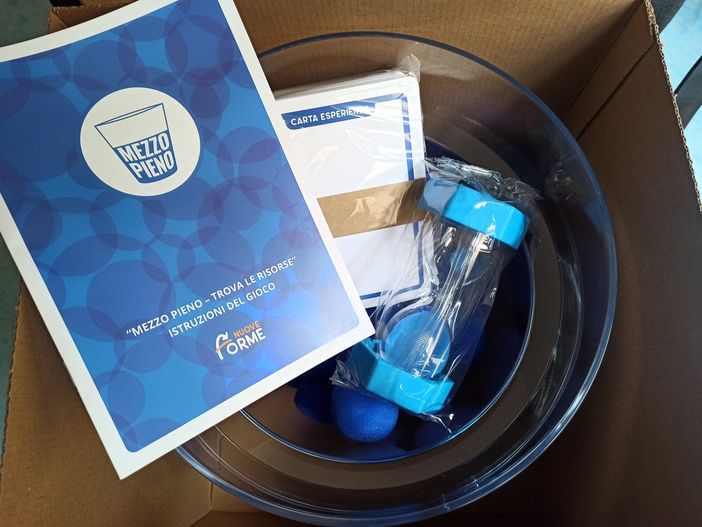 "Mezzo pieno", il kit didattico per promuovere il benessere mentale nelle scuole "Mezzo pieno", il kit didattico per promuovere il benessere mentale nelle scuole