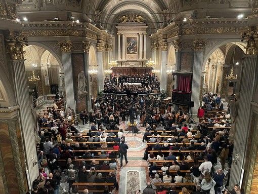 Un successo la “Messa da Requiem” al Duomo di Cuneo (RIVEDI LA DIRETTA) Un successo la “Messa da Requiem” al Duomo di Cuneo (RIVEDI LA DIRETTA)