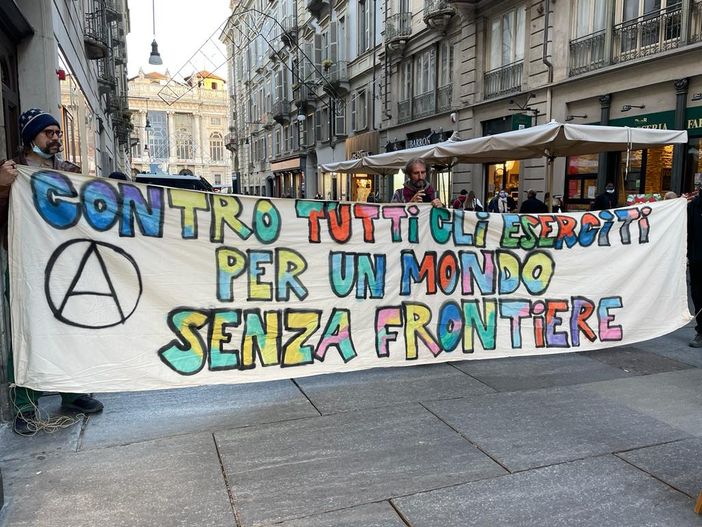 protesta anarchici
